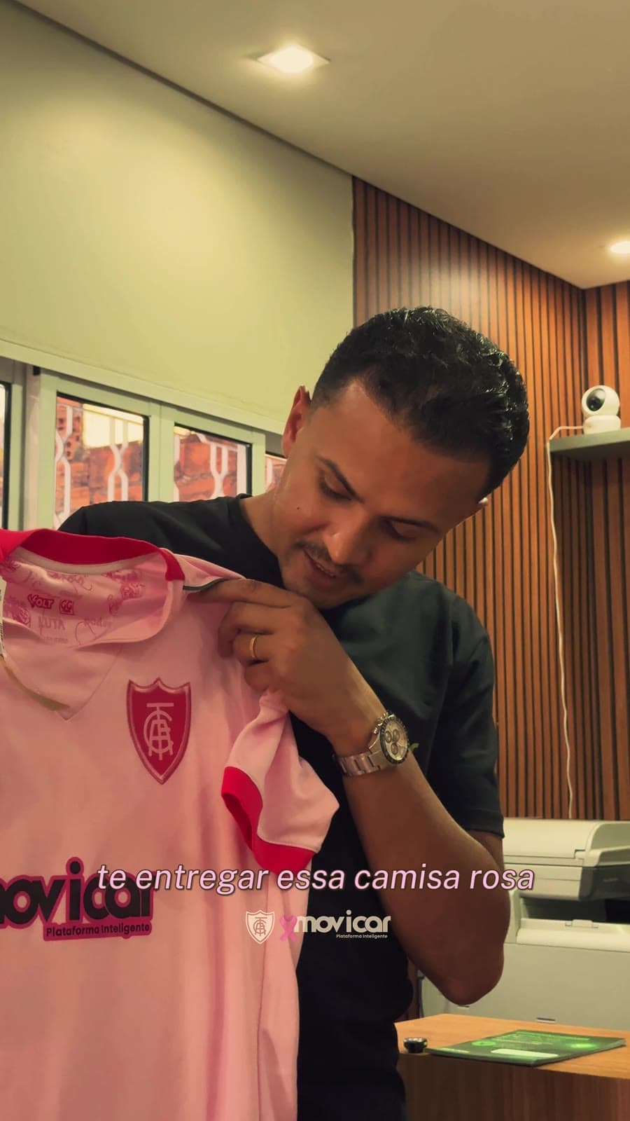 Campanha de Outubro Rosa com o América MG
